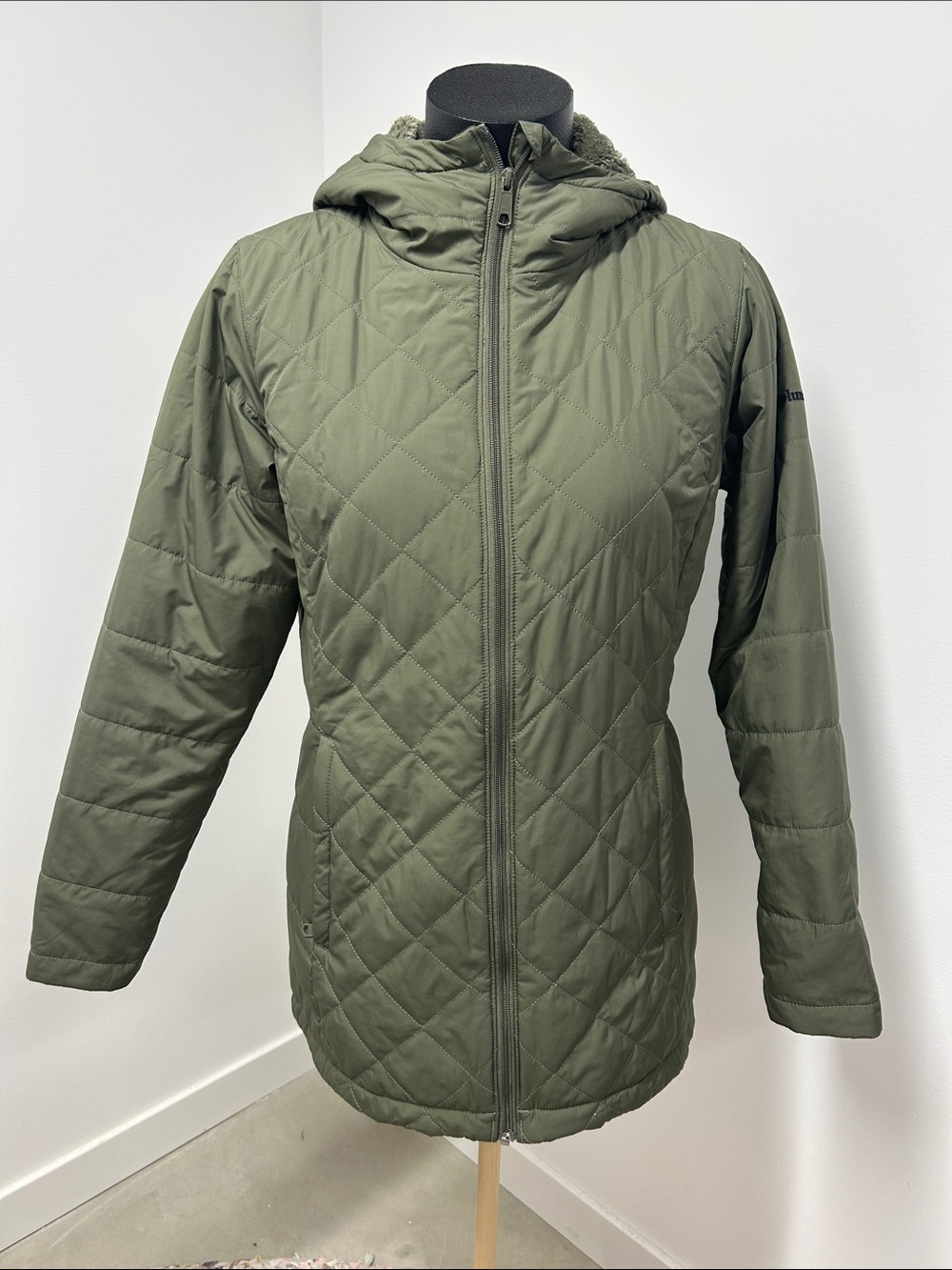 Columbia Olive Green Fleece Lined Quilted Hooded Parka Jacket Medium